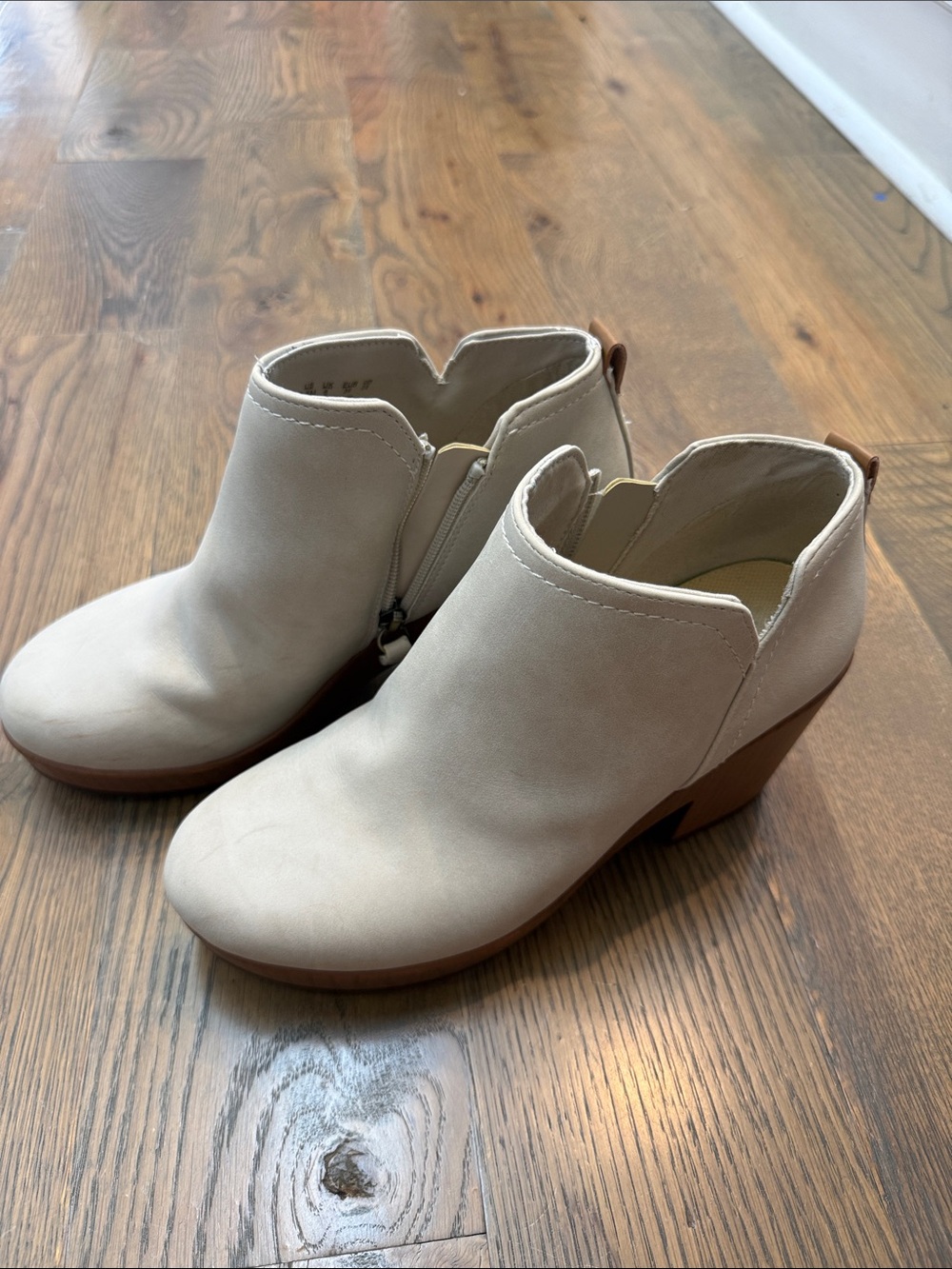 Dr. Scholl's Cream Ankle Booties with Block Heel